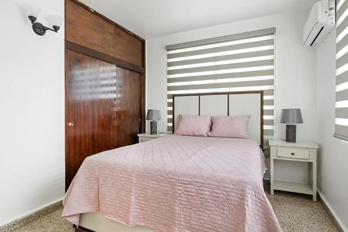Nyaraló Luquillo Family Home Sleeps 10 Near Beach