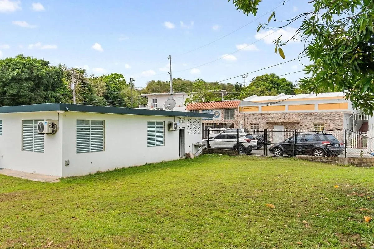 Luquillo Family Home Sleeps 10 Near Beach Semesterbostad